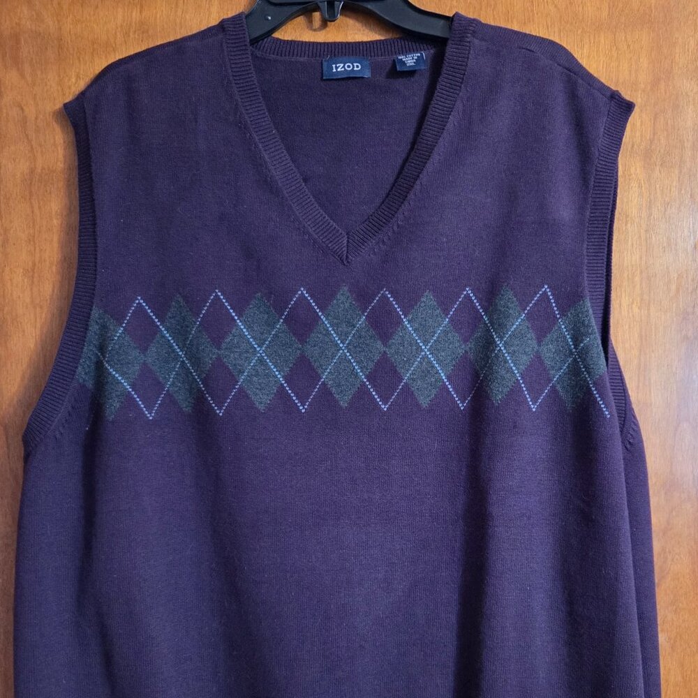 Mens IZOD Pullover V Neck Sweater Vest Size 2XL Wine Color